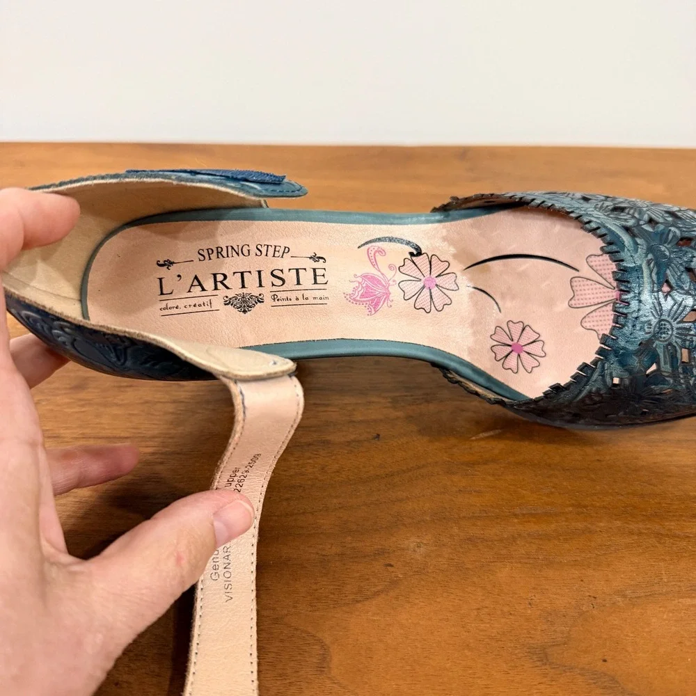 Spring Step LArtiste Visionary-Blu Teal Leather Floral Cutout Mary Jane Heels 39
